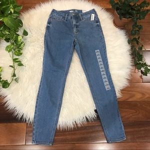 Rockstar Super Skinny High Rose Jeans